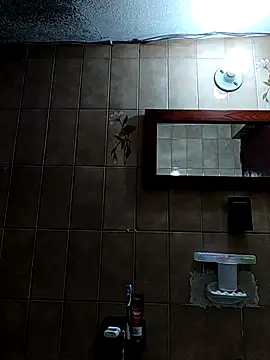 L hotcream online show from March 4, 11:18 am