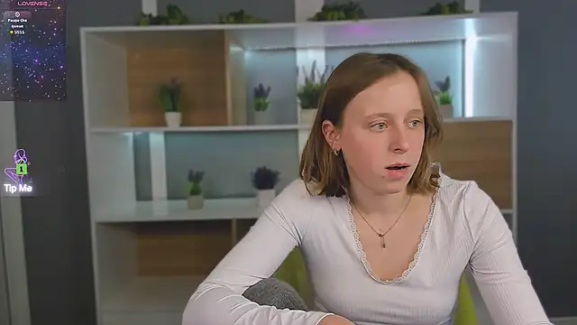 keuli li online show from March 3, 2:46 pm