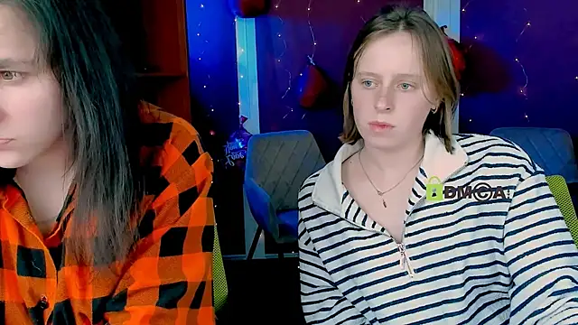 keuli li online show from February 18, 10:39 pm