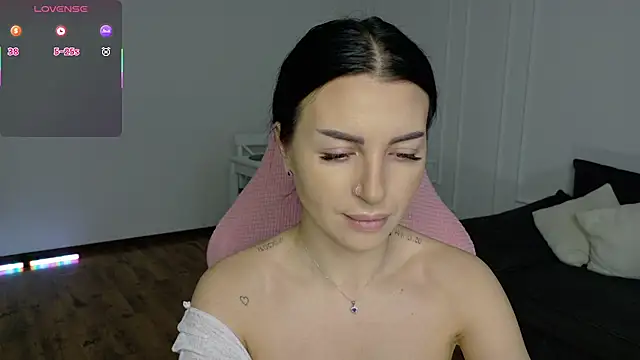 Lady charm   online show from January 13, 6:28 am