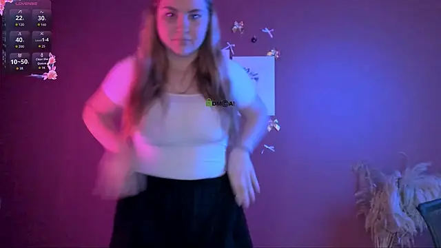 dina bloom  online show from January 14, 5:16 pm