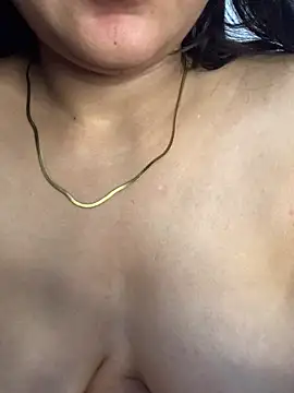 Snapshot of missmisha01 chatting on February 8, 3:21 pm missmisha01 online show from February 8, 3:21 pm