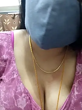 Snapshot of tamilrojaodi chatting on June 19, 10:15 pm tamilrojaodi online show from June 19, 10:15 pm