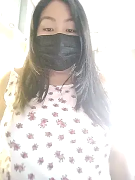 Snapshot of Anee_123 chatting on February 9, 5:05 am Anee 123 online show from February 9, 5:05 am