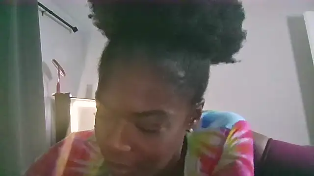 Snapshot of luxmina chatting on December 17, 4:23 pm luxmina online show from December 17, 4:23 pm