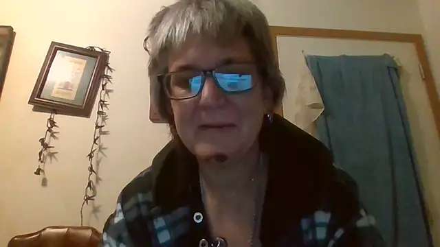 becky1111 online show from May 30, 9:37 am