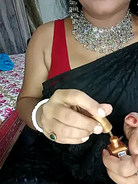 MAHI066 online show from April 27, 2:37 pm