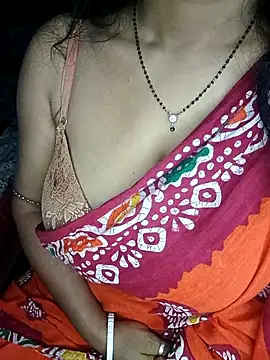 Snapshot of MAHI066 chatting on January 15, 6:06 am MAHI066 online show from January 15, 6:06 am