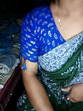 Snapshot of MAHI066 chatting on March 14, 8:04 pm MAHI066 online show from March 14, 8:04 pm