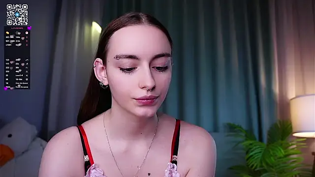 BeckiMacreno online show from April 15, 3:05 pm