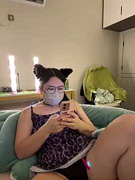 lele-520 online show from February 8, 4:15 pm