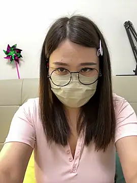 Snapshot of lele-520 chatting on January 10, 3:51 pm lele-520 online show from January 10, 3:51 pm