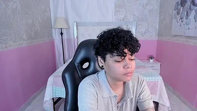 Snapshot of Sasha_Venom chatting on December 20, 1:36 pm Sasha Venom online show from December 20, 1:36 pm