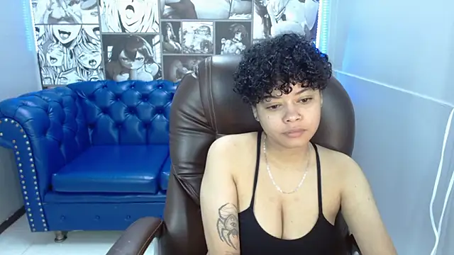 Snapshot of Sasha_Venom chatting on February 24, 2:01 am Sasha Venom online show from February 24, 2:01 am