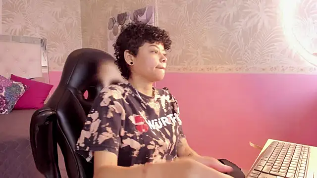 Snapshot of Sasha_Venom chatting on January 7, 7:30 pm Sasha Venom online show from January 7, 7:30 pm