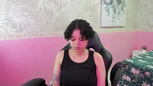Snapshot of Sasha_Venom chatting on May 14, 11:46 pm Sasha Venom online show from May 14, 11:46 pm