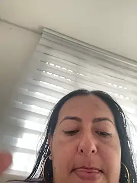 evelyn harpeery online show from May 6, 7:18 pm