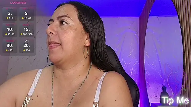 evelyn harpeery online show from April 10, 10:44 am