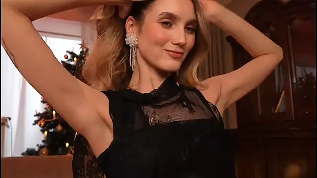 Evva Ballery  online show from December 17, 4:12 pm