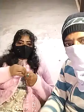 salonihotvideo online show from December 19, 5:43 am