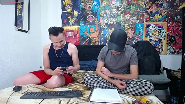 Snapshot of Golden_Boysx chatting on May 1, 8:03 pm Golden Boysx online show from May 1, 8:03 pm