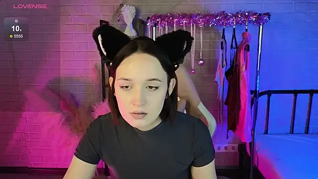 Snapshot of KaseyKItty_ chatting on December 18, 8:08 am KaseyKItty online show from December 18, 8:08 am