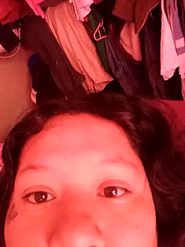 Snapshot of Karlitahots chatting on March 13, 3:50 pm Karlitahots online show from March 13, 3:50 pm