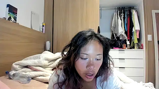 Snapshot of heavenngirlyy444 chatting on January 11, 7:26 am heavenngirlyy444 online show from January 11, 7:26 am