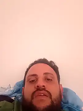 Snapshot of bramcho chatting on December 17, 6:46 pm bramcho online show from December 17, 6:46 pm