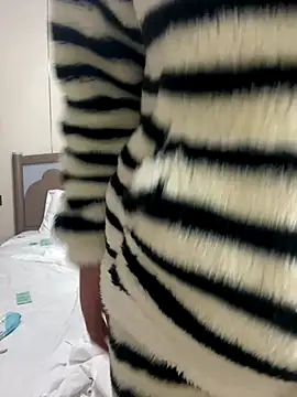 chunxiaoquqn online show from January 5, 6:11 pm