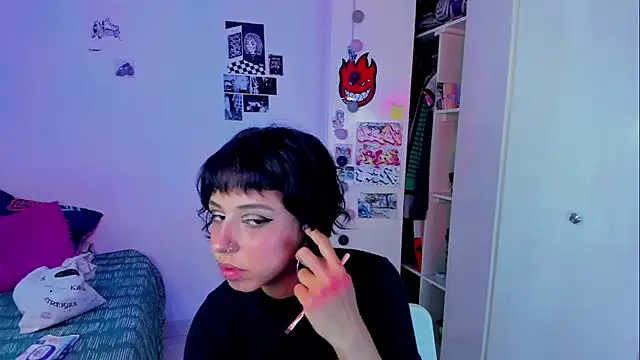 harakitty  online show from March 27, 7:26 pm