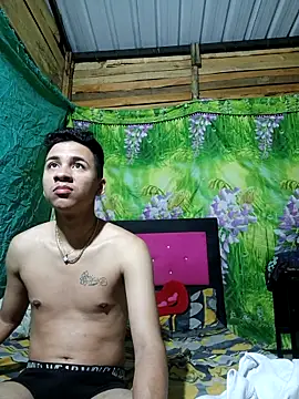 Snapshot of Zoe_axellxxxx chatting on December 18, 9:03 am Zoe axellxxxx online show from December 18, 9:03 am