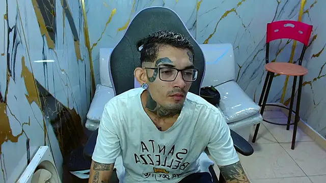 Boy tatto77 online show from March 11, 12:32 pm