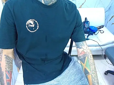 Boy tatto77 online show from July 18, 1:36 am