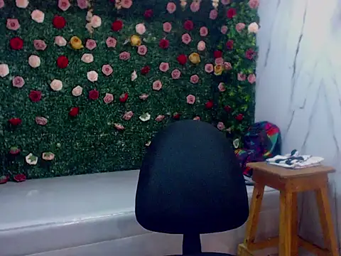 Snapshot of Boy_tatto77 chatting on May 23, 11:53 am Boy tatto77 online show from May 23, 11:53 am
