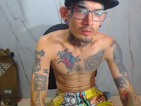 Boy tatto77 online show from April 3, 12:28 am