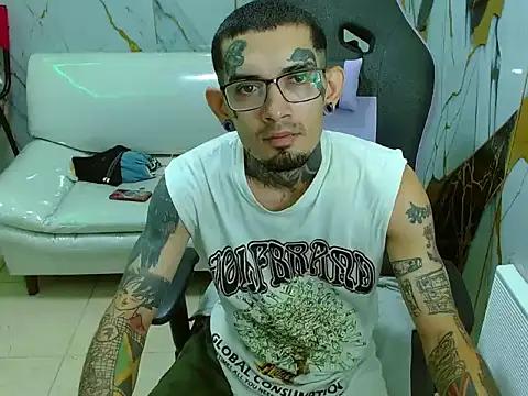 Boy tatto77 online show from April 22, 12:12 pm