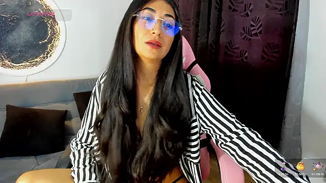 luna martii online show from February 3, 10:48 pm