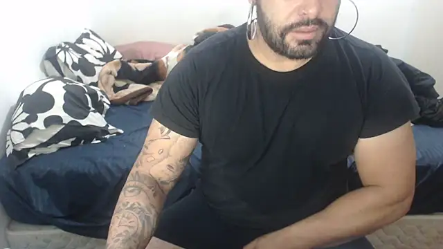Snapshot of drlluis chatting on May 13, 1:07 pm drlluis online show from May 13, 1:07 pm