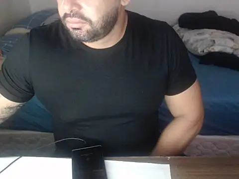 Snapshot of drlluis chatting on February 3, 12:54 pm drlluis online show from February 3, 12:54 pm