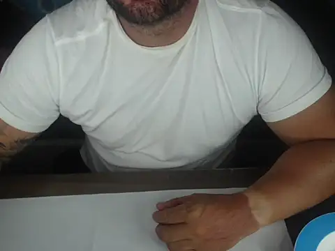 Snapshot of drlluis chatting on January 10, 9:32 pm drlluis online show from January 10, 9:32 pm