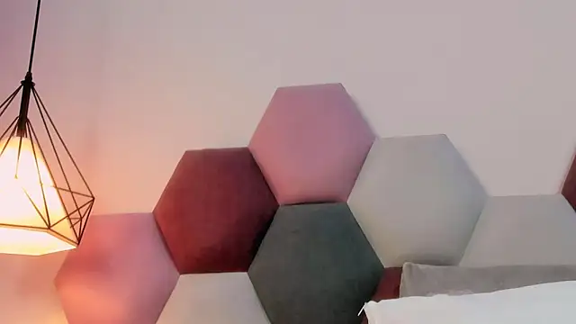 GahiaBelucci online show from March 11, 11:37 am