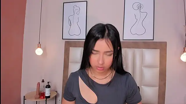 GahiaBelucci online show from February 13, 1:22 pm