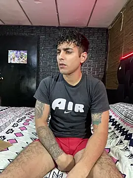 JustynAle2025 online show from March 25, 12:44 am