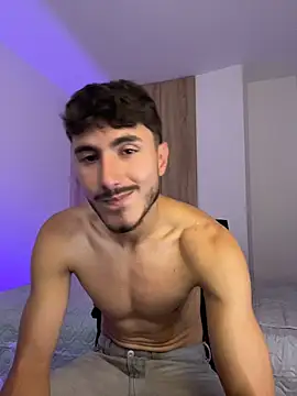 LIAM COLT online show from April 15, 5:28 pm