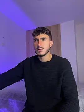 LIAM COLT online show from April 16, 1:50 am