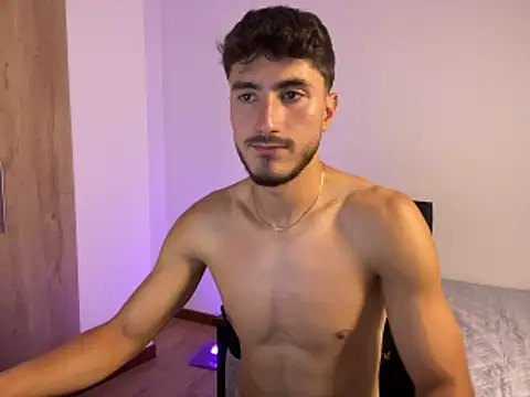 LIAM COLT online show from March 3, 7:21 pm