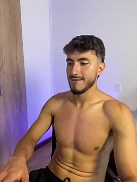 LIAM COLT online show from March 31, 4:42 pm