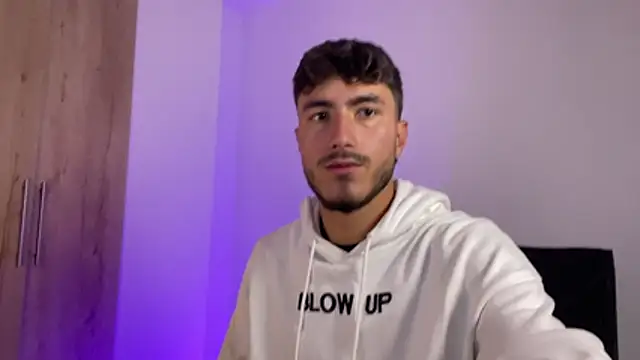 LIAM COLT online show from March 25, 10:30 pm