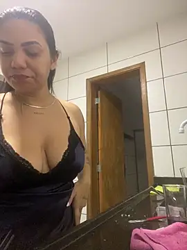Nini  online show from May 17, 10:21 pm